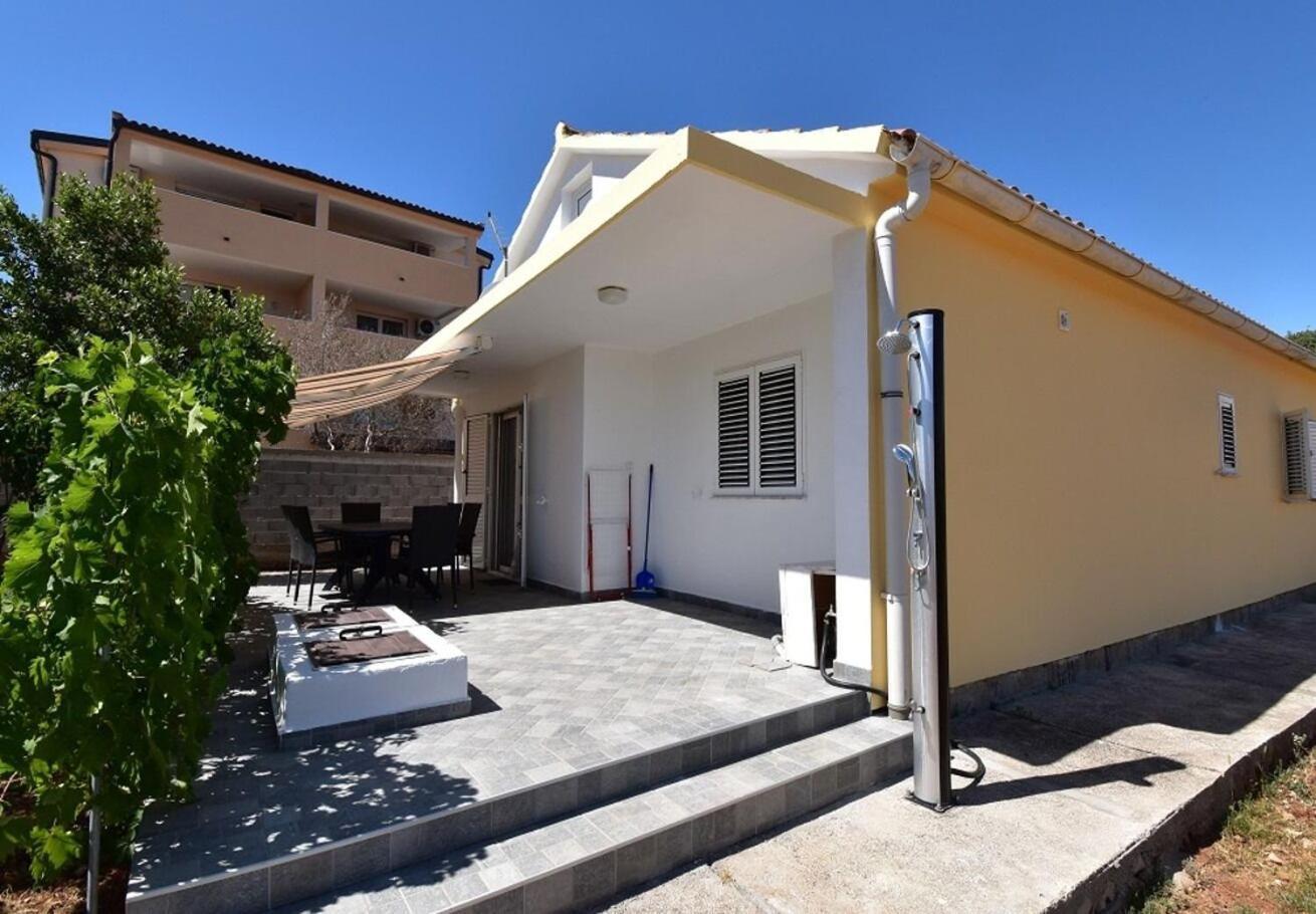Holiday Home Branka - 80 M From Beach 维尔 外观 照片