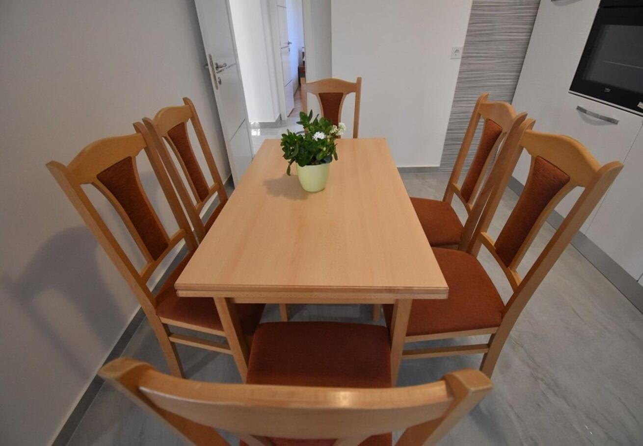 Holiday Home Branka - 80 M From Beach 维尔 外观 照片