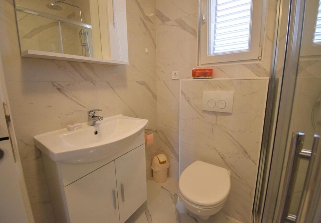 Holiday Home Branka - 80 M From Beach 维尔 外观 照片