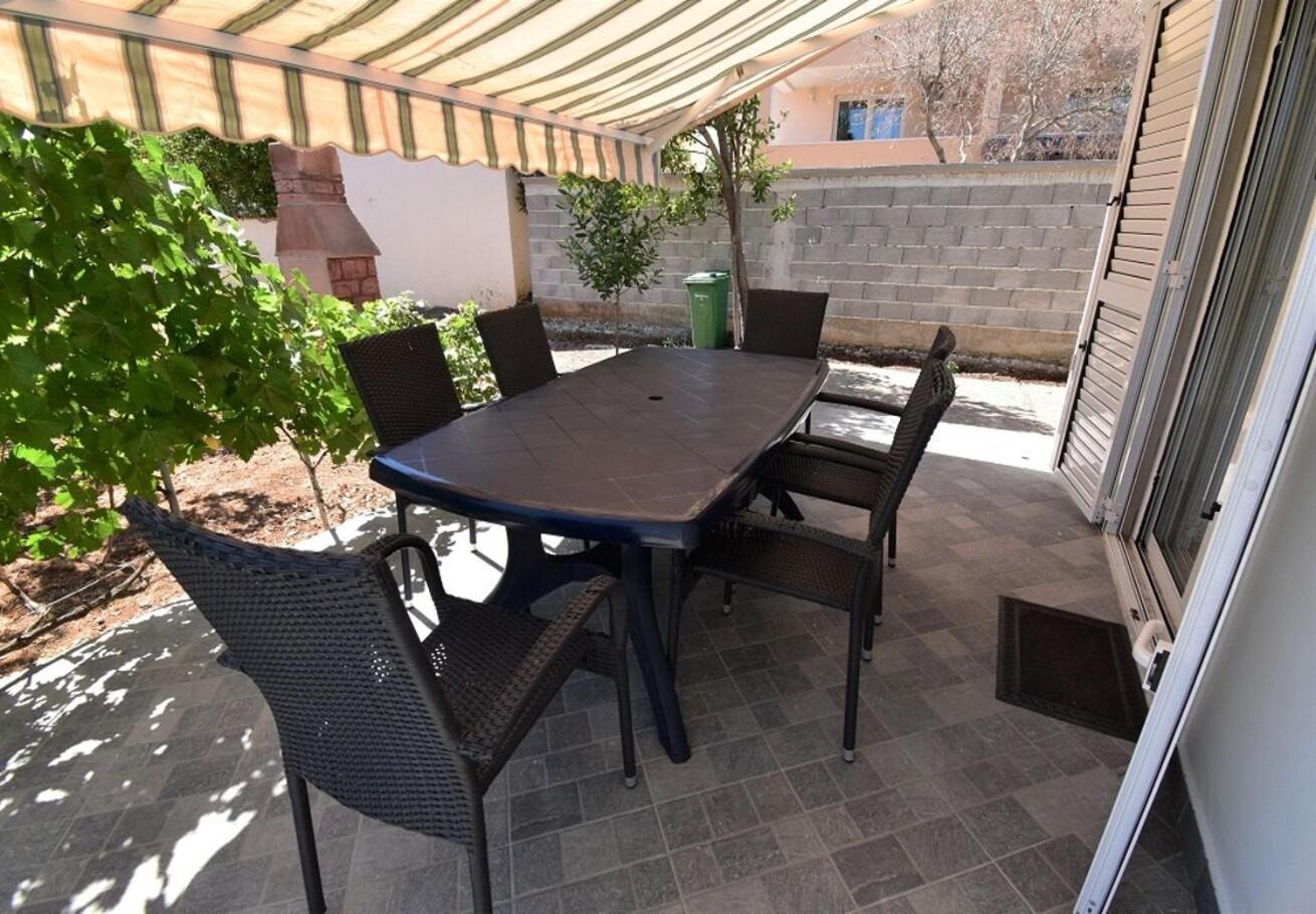 Holiday Home Branka - 80 M From Beach 维尔 外观 照片